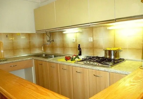 Ev (BoSi - free parking - H(2+2))