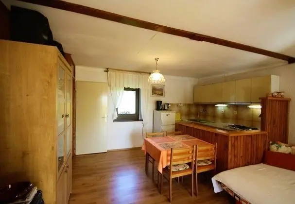 Ev (BoSi - free parking - H(2+2))