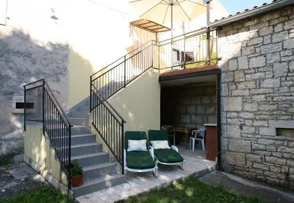 Ev (BoSi - free parking - H(2+2))