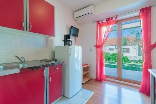 Stüdyo (Bosko - 30m from the sea with parking)