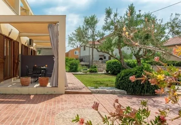 Stüdyo (Bosko - 30m from the sea with parking)