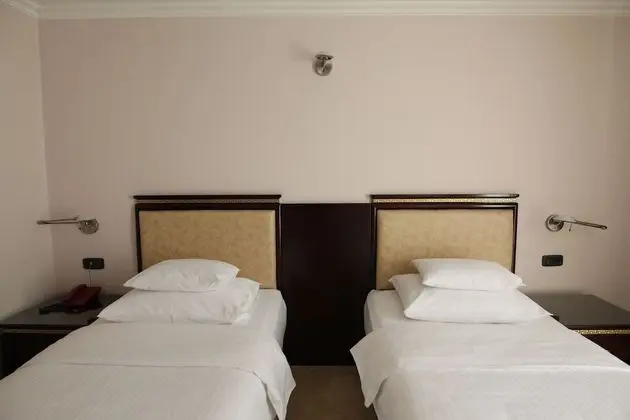 İki Ayrı Yataklı Oda