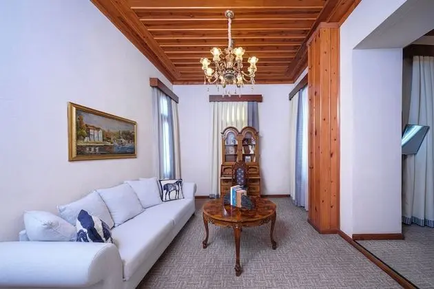 Avci Suite