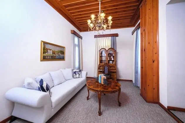 Avci Suite