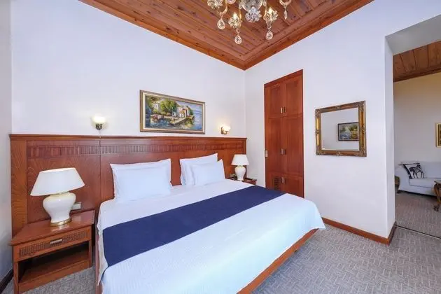 Avci Suite