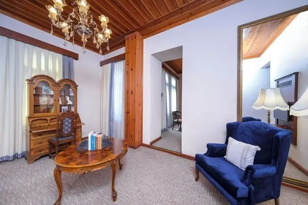 Avci Suite