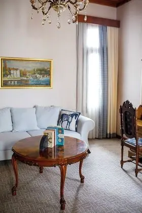 Avci Suite