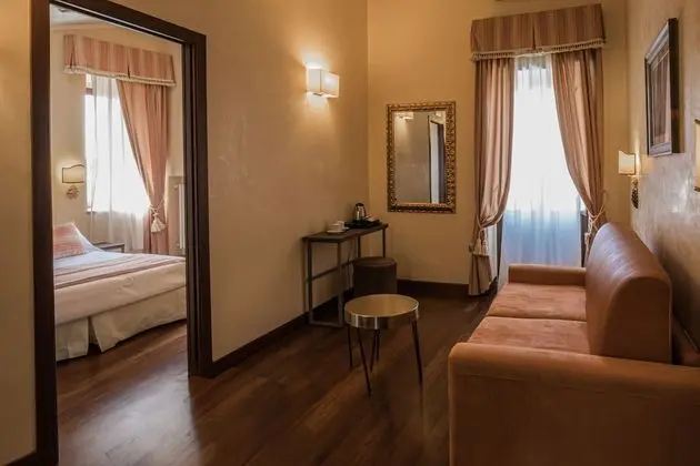 Junior Stüdyo Süit