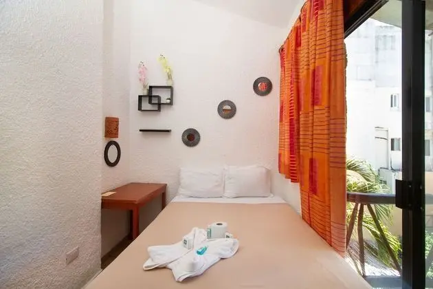 Caribbean Room with Terrace shared bathroom