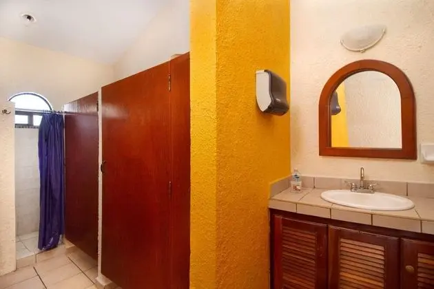 Caribbean Room with Terrace shared bathroom