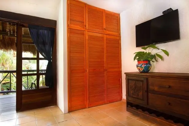 Coba Family Suite with Balcony and Private Bathroom