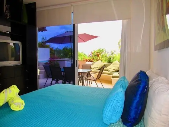 2 BR Deluxe Penthouse 302