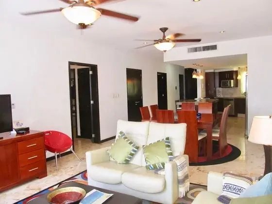 2 BR Deluxe Penthouse 302