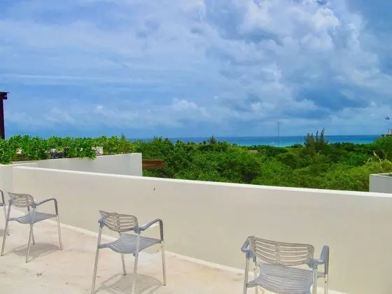 2 BR Deluxe Penthouse 302