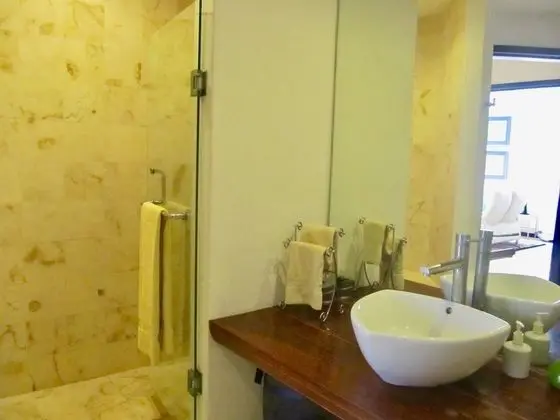 2 BR Deluxe Penthouse 302