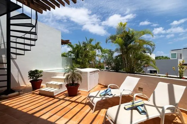 Deluxe  2 BR Penthouse  301
