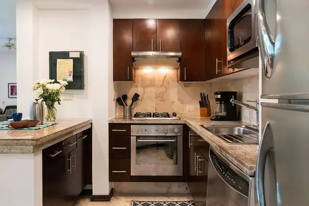 Premier Condo, 2 BR Private Pool 109