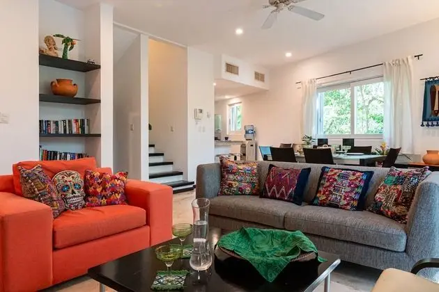 Premier Condo, 2 BR Private Pool 109