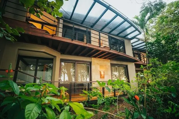 Ocean Front Suite King