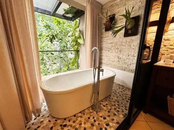 Ocean Front Suite King