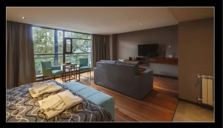 Deluxe Süit, Göl Manzaralı