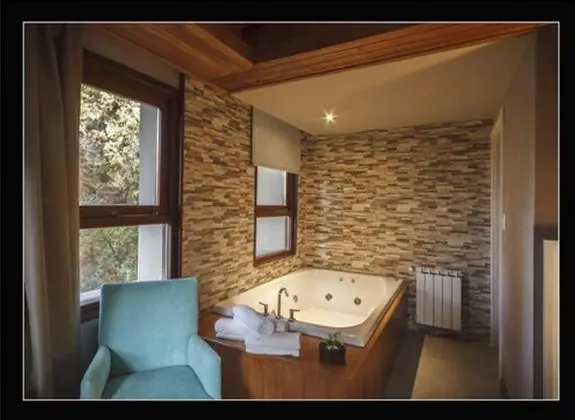 Junior Süit, Göl Manzaralı