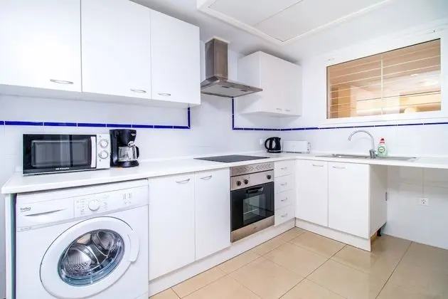 Apart Daire, 2 Yatak Odası, Havuz Manzaralı