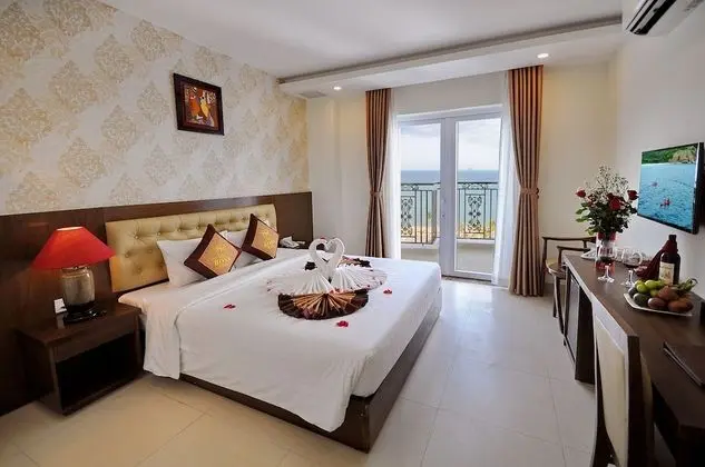 Executive Tek Büyük veya İki Ayrı Yataklı Oda, Balkon, Deniz Manzaralı