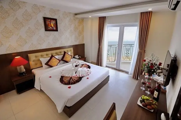 Executive Tek Büyük veya İki Ayrı Yataklı Oda, Balkon, Deniz Manzaralı