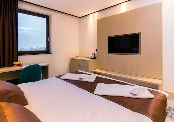 Deluxe Tek Büyük veya İki Ayrı Yataklı Oda, Şehir Manzaralı