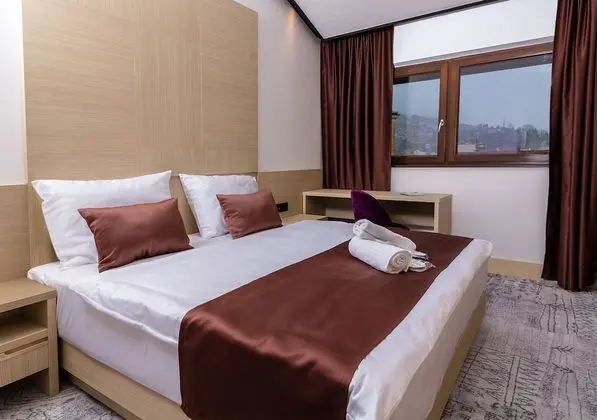Deluxe Tek Büyük veya İki Ayrı Yataklı Oda, Şehir Manzaralı