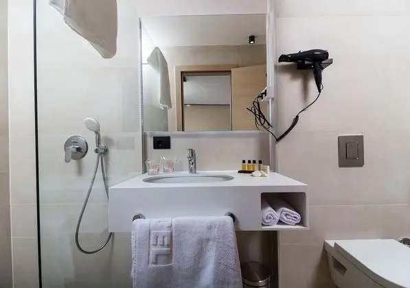 Deluxe Tek Büyük veya İki Ayrı Yataklı Oda, Şehir Manzaralı