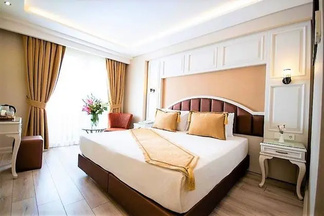 Standard Tek Büyük veya İki Ayrı Yataklı Oda