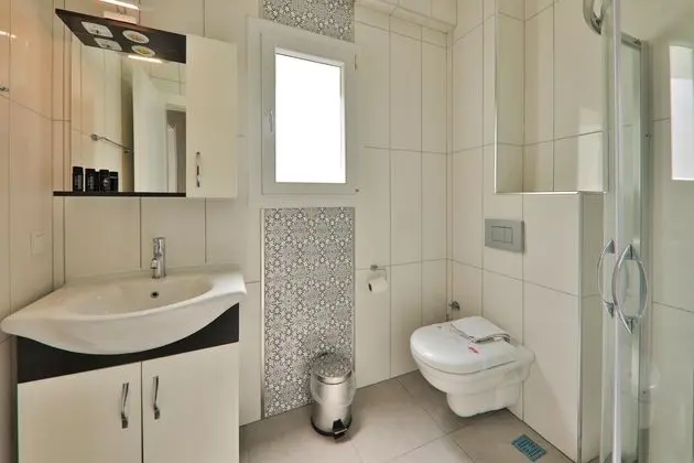 Daire-Tek Yatak Odalı,Sokak Manzaralı,Balkonlu