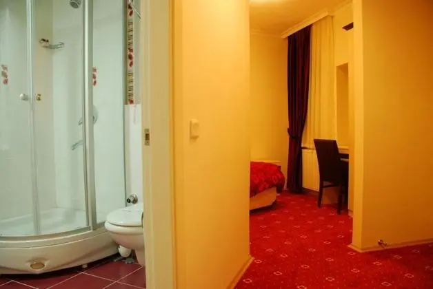 Aile Odası, Şehir Manzaralı