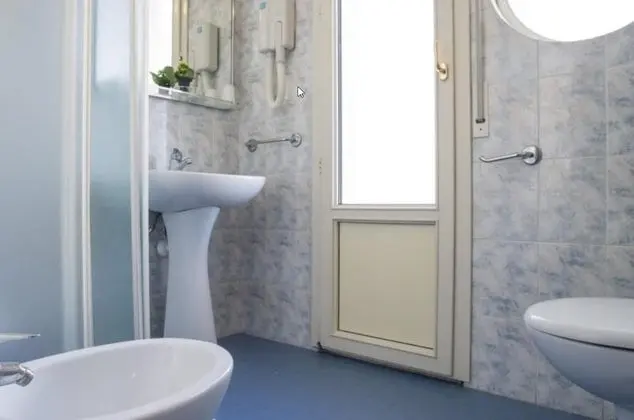 Tek Büyük veya İki Ayrı Yataklı Oda