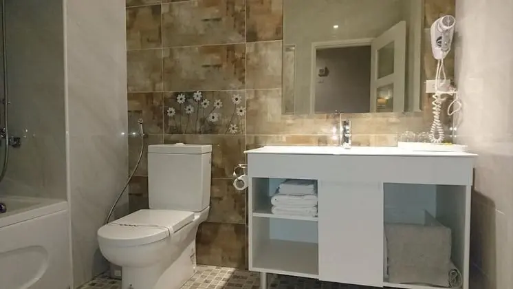 Standard Tek Büyük Yataklı Oda