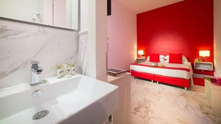 Tek Büyük veya İki Ayrı Yataklı Oda