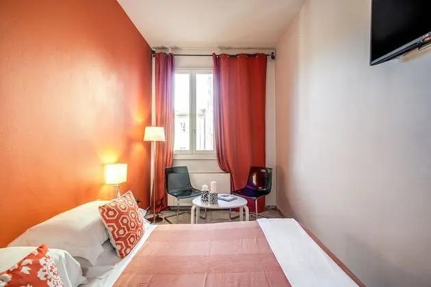 Tek Büyük veya İki Ayrı Yataklı Oda