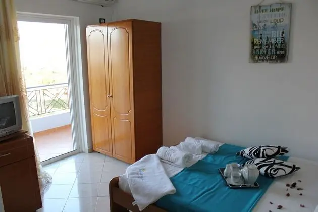 Tek Büyük Yataklı Oda, Balkon