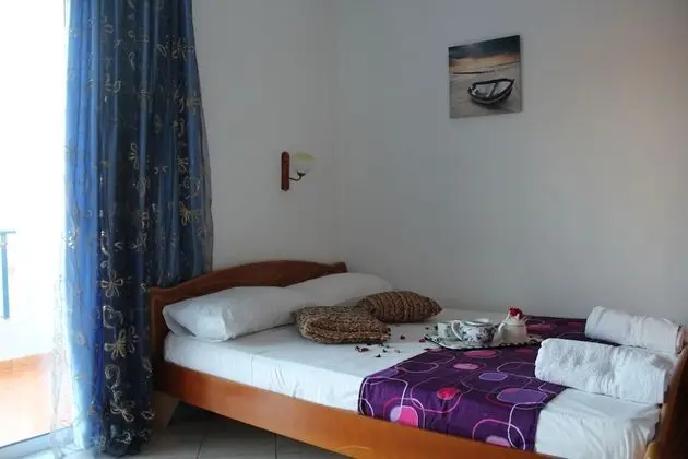 Tek Büyük Yataklı Oda, Balkon