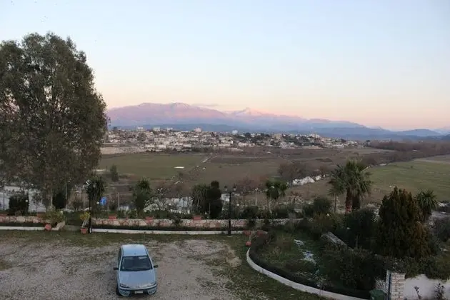 Tek Büyük Yataklı Oda, Balkon