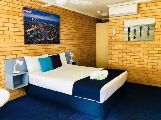 Standard Queen Room