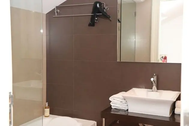 Panoramic Üç Kişilik Oda, Özel Banyo, Bahçe Manzaralı