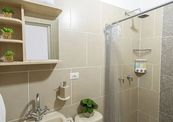 Üç Kişilik Oda