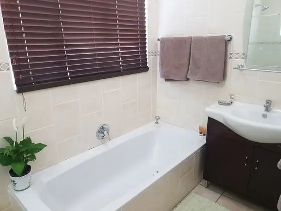 Luxury Tek Büyük Yataklı Oda, 1 Yatak Odası (Room 2)