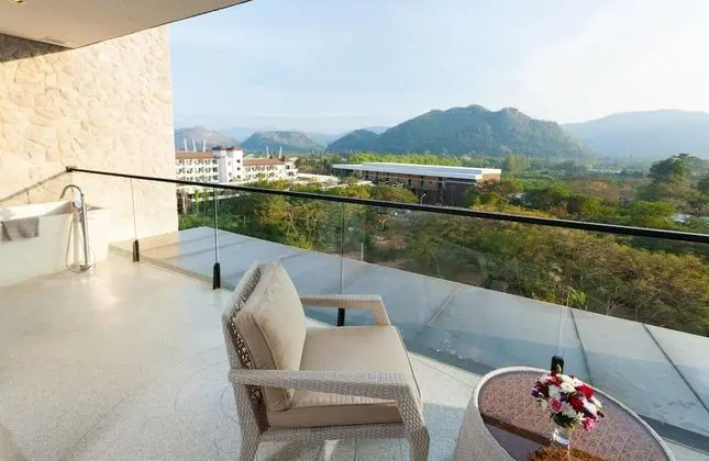 Botanica Suite