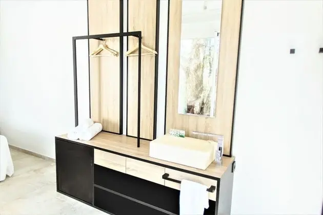 Standard Tek Büyük Yataklı Oda, Teras, Bahçe Manzaralı