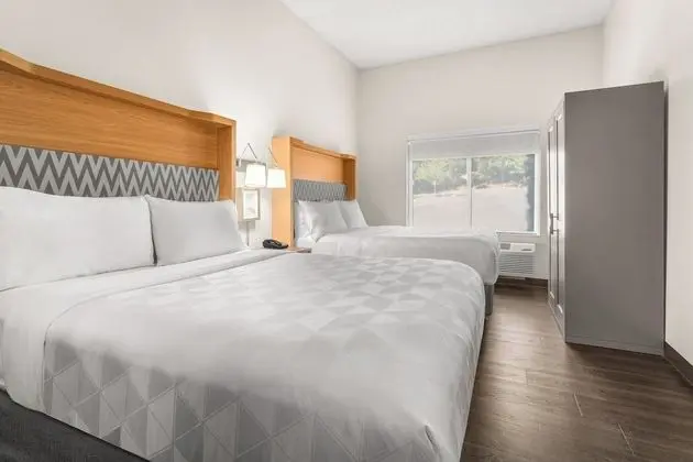 Standard Oda, 2 Büyük (Queen) Boy Yatak