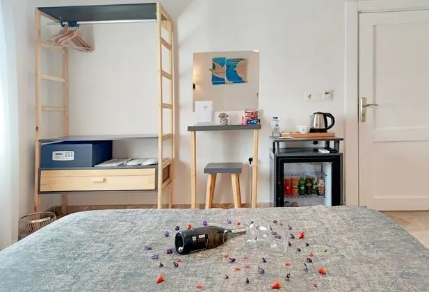 Standard Tek Büyük Yataklı Oda